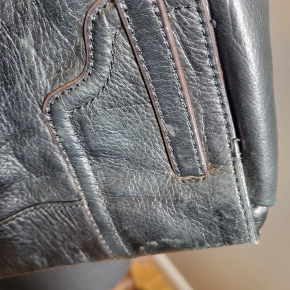 B MAKOWSKY BLACK PEBBLED LEATHER SATCHEL WITH GOLD CHUNKY HARDWARE - Picture 8 of 10